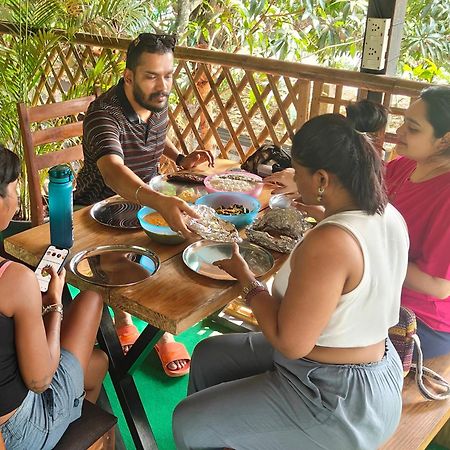 Hive Hostel Anjuna By Just Travels מראה חיצוני תמונה