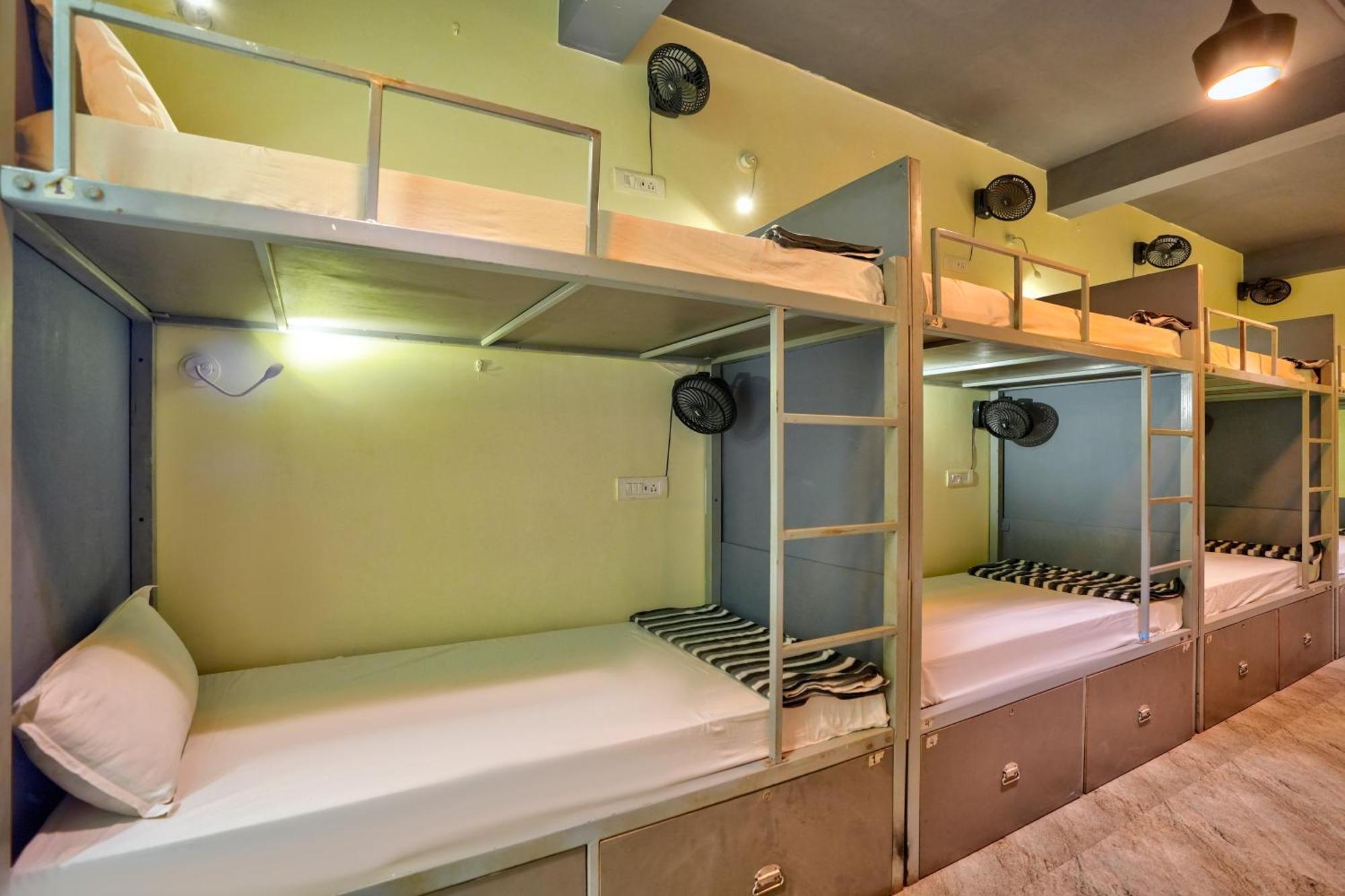 Hive Hostel Anjuna By Just Travels מראה חיצוני תמונה